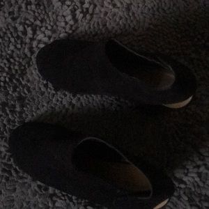Black Suede Chinese Laundry Shoes Size 8